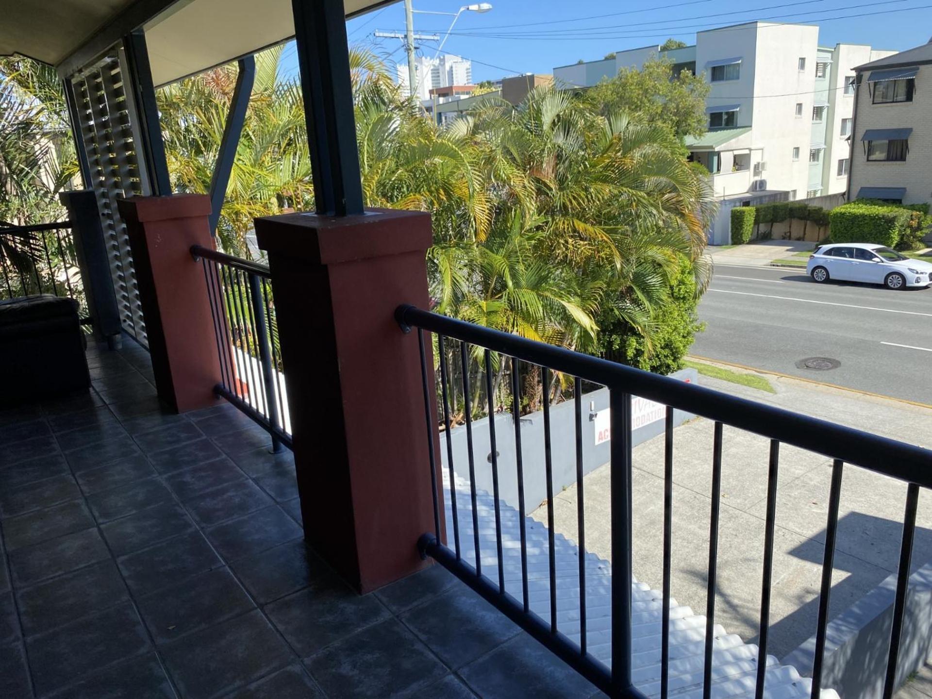 Arrival Lodge Hostel Accommodation Gold Coast Exterior foto