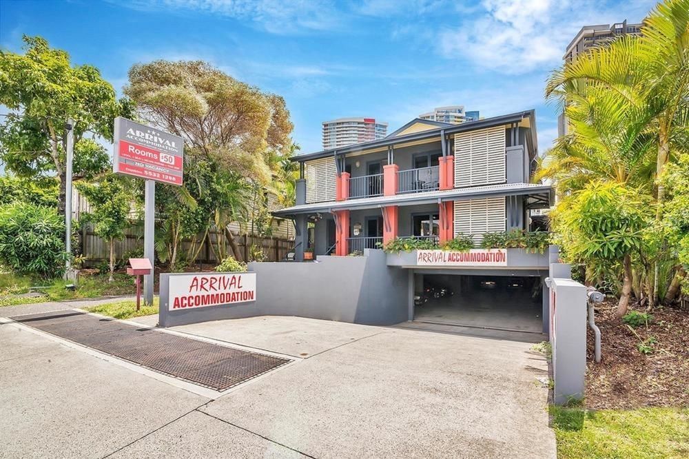 Arrival Lodge Hostel Accommodation Gold Coast Exterior foto
